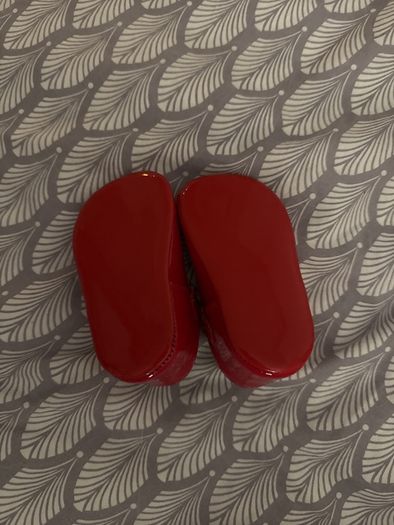 red baby shoes size 16
