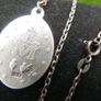 Vintage Sterling Silver 925 Virgin Mary  Medal Necklace - Religious Christian Silver Gift Pendant for Men and Women - Catholic Gift 9.0g length 18" Image 5