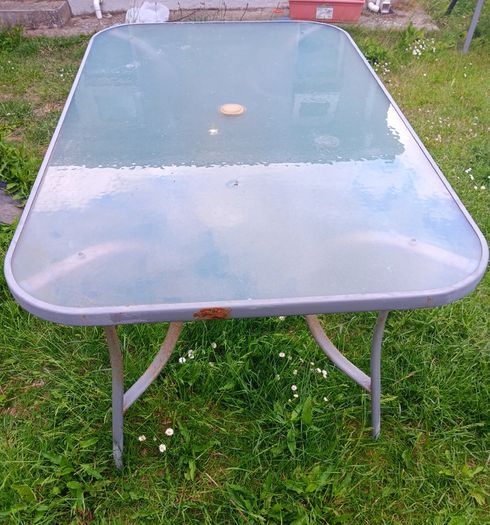 Garden table