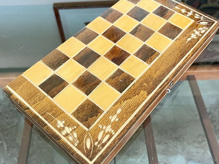 Vintage Decorative Foldable Chessboard with Hand Carved Detail and Chess Pieces 26 cm Square