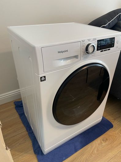 Hot Point Washer Dryer