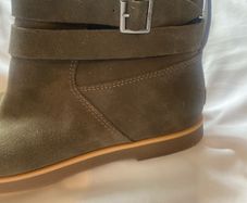 Genuine UGG Boots - Size UK 41/ US 10
