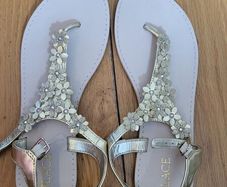 girls sandals