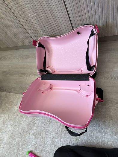 Samsonite kids suitcases