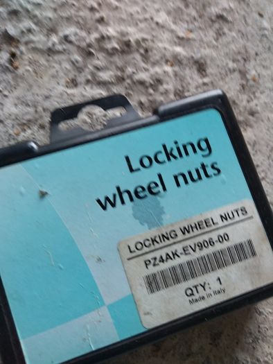 Toyota wheel Lock nuts