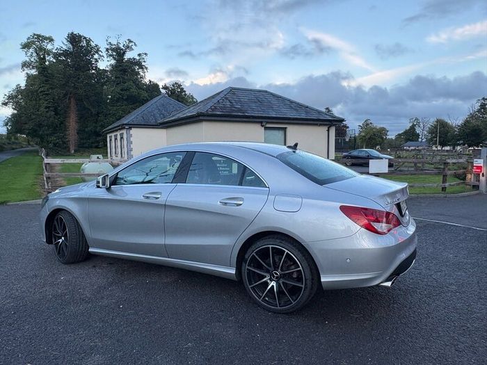 142 Mercedes Cla 220D