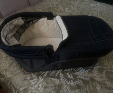 Uppababy vista navy bassinet
