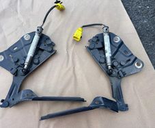 Genuine VW Touran Bonnet Hinges 5TA 823 823 E