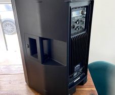 Active 300watt Rms 1000watt peak Pa Speaker one only