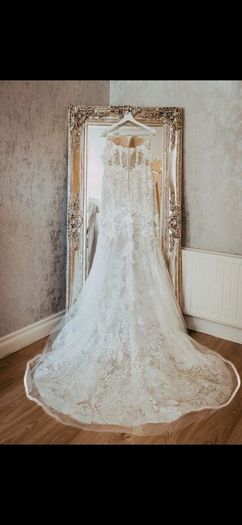 Essence of Australia Wedding Dress