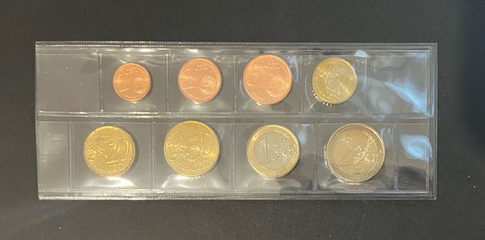 2002 Ireland Complete uncirculated coin set in protective plastic holder