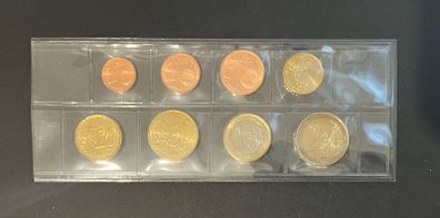 2002 Ireland Complete uncirculated coin set in protective plastic holder