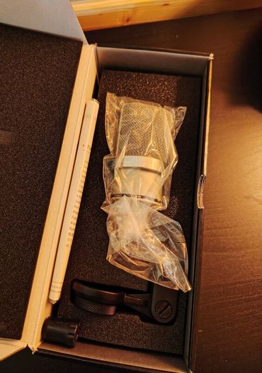Neumann TLM 102