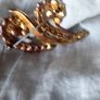 Absolutely Beautiful Vintage Brooch Image 2