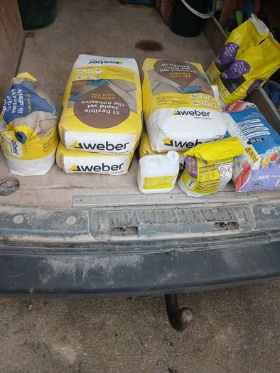 Floor/wall tile adhesive,
