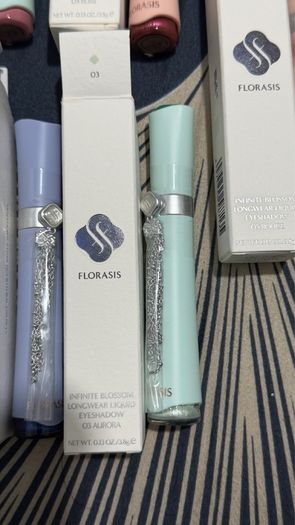 K beauty florasis longwear liquid eyeshadow new