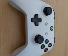 XBOX ONE S controller