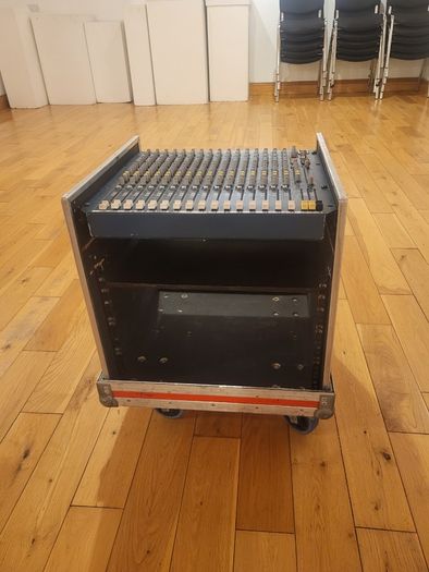 Allen & Heath Mixwizard with 12U flightcase