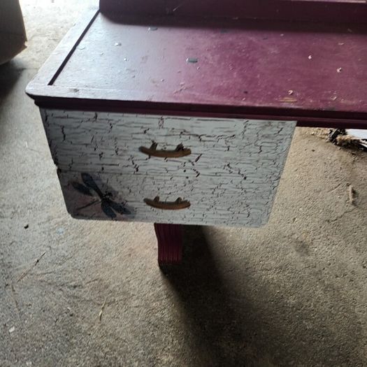 dressing table