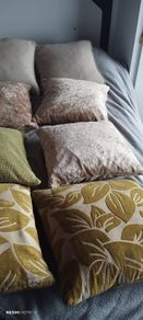 Cushions selection free