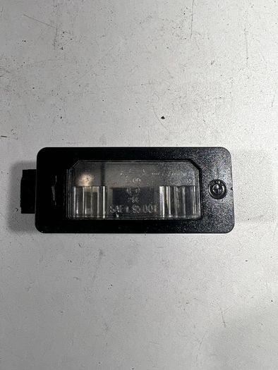 Genuine Bmw E46 E90 E91 E92 E39 E60 E61 E71 Registration Plate Light 7165646 A3l2b918g