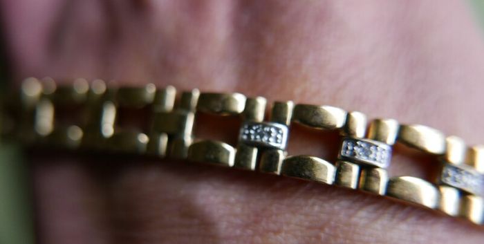 Vintage Gold Plated Bracelet (no hallmarked)