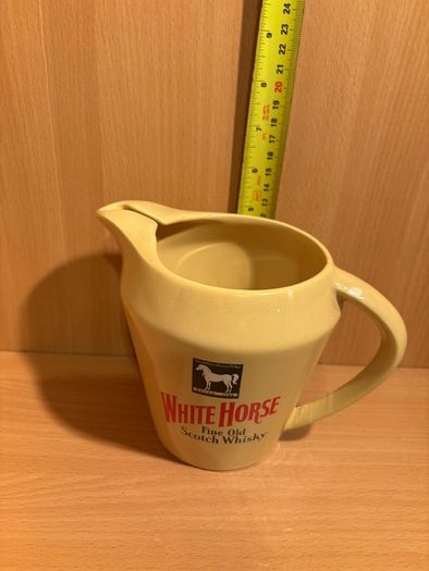 Pub jug white horse