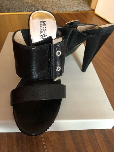 Michael Kors shoes new ,size 7M