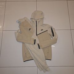 Nike tech fleece