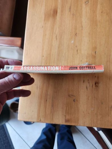2 x Assassination. The Day The World Stood Still.by John Cottrell. 1964 Paperback In Only Fair Condition.  See Photos For Same. The second book is PROFILES IN COURAGE 1963 EDITION PAPERBACK IN GOOD CONDITION.