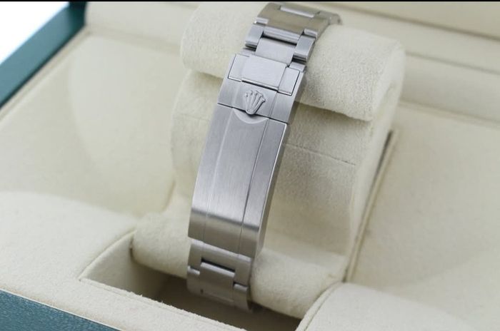 Rolex Submariner Date