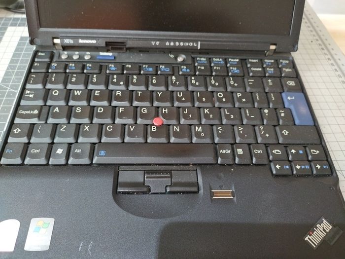 Lenovo ThinkPad X61s laptop