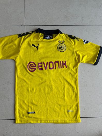 Borrusia Dortmund Football Kit