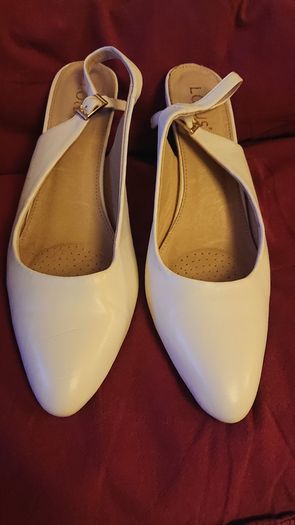 White Low Heel Shoes. Size 8