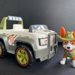 Paw Patrol Tracker and vehicle