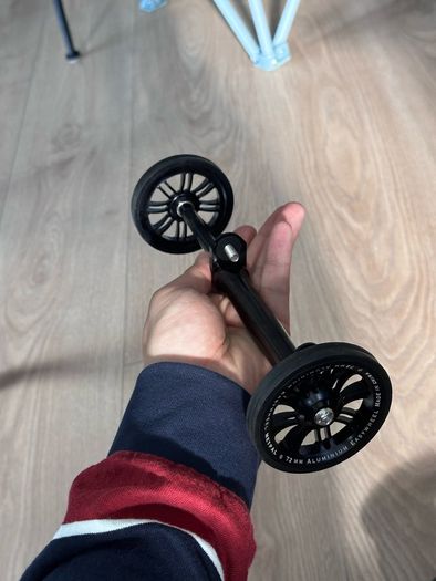 Brompton Easy Wheels Extender Bar + 2 72mm wheels