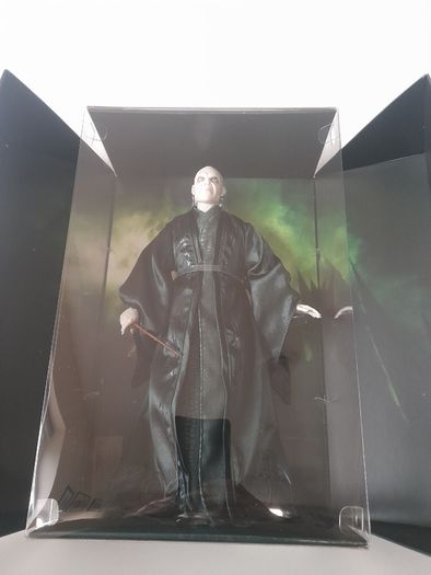 Harry Potter Deathly Hallows Lord Voldemort Exclusive Design Collection