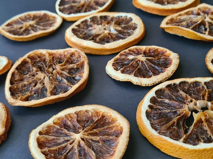 12 Dry Orange slices, christmas decoration, wreath making