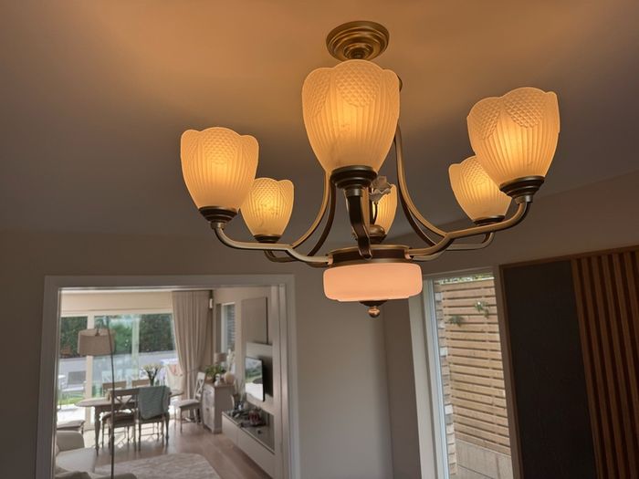 Chandelier calling light