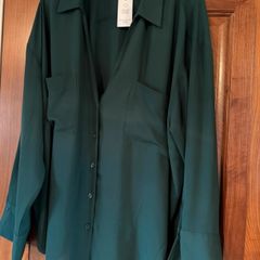 selection of ladies tops sz 28
