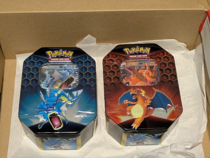 Pokemon Hidden Fates Tin (Pair)