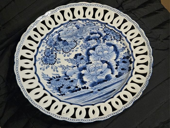Large Asian Chinese or Japanese Reticulated Bowl Plate