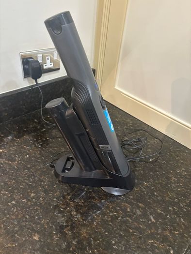 Shark Cordless Handheld Vacuum Cleaner with Charging Dock