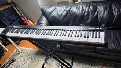M-Audio Keystation 88 MK3 MIDI Controller + Stand + Sustain Pedal