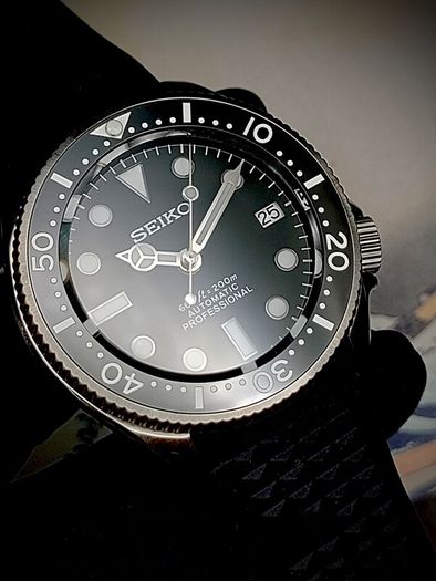 Seiko Automatic - Ceramic - Sapphire