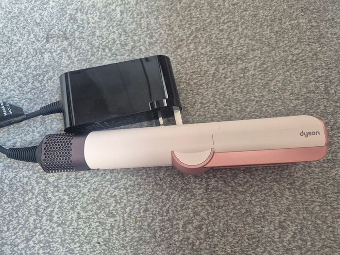 Dyson Airstrait dryer and straightener
