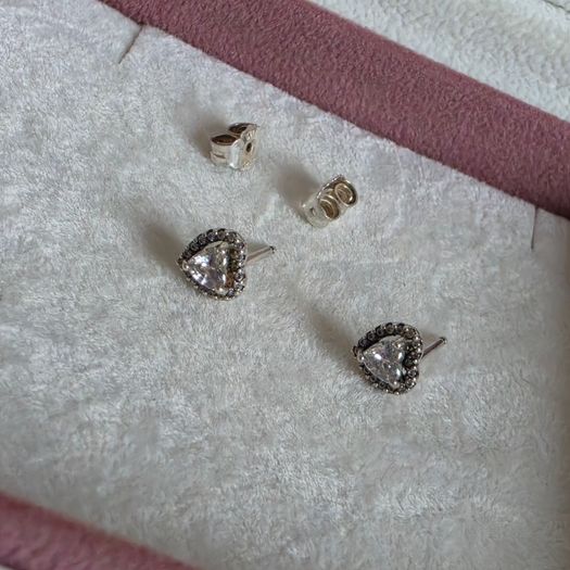 Pandora elevated heart stud earrings very good condition