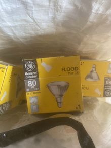 Lightbulbs - Flood Par38 80w