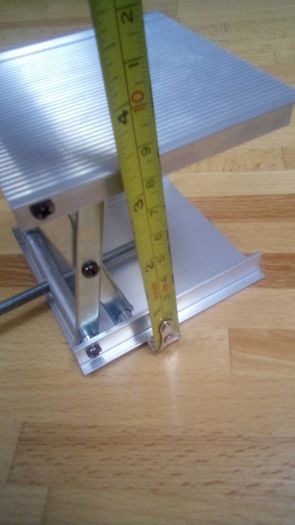 Laser Level Adjustable Lift Platform 25-90mm Alu