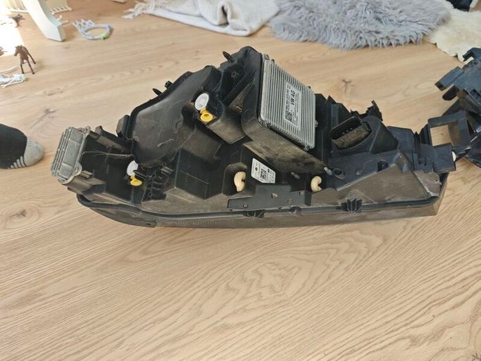 WV ID 4 headlight